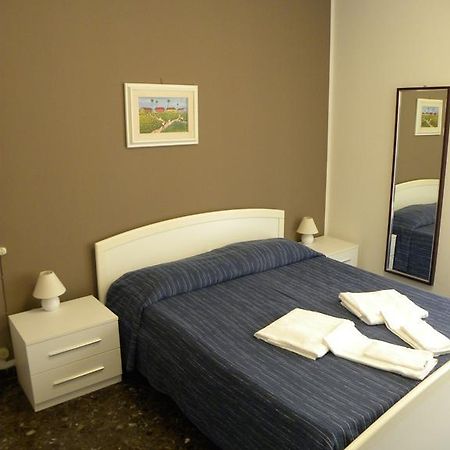Albergo La Neigra Σέστρι Λεβάντε Εξωτερικό φωτογραφία