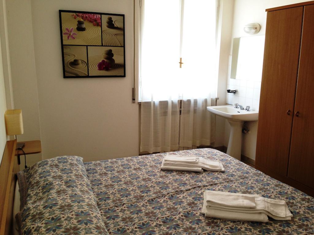 Albergo La Neigra Σέστρι Λεβάντε Εξωτερικό φωτογραφία
