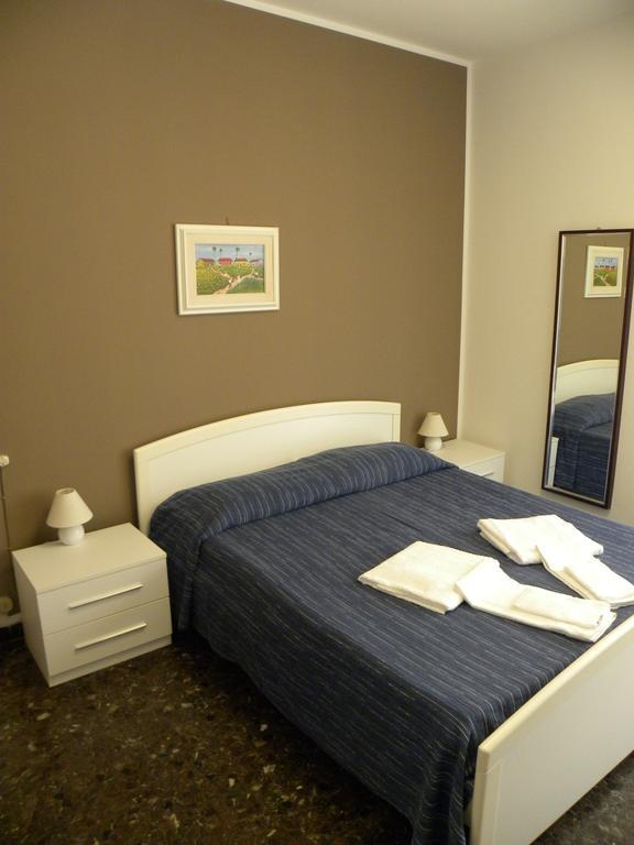 Albergo La Neigra Σέστρι Λεβάντε Εξωτερικό φωτογραφία