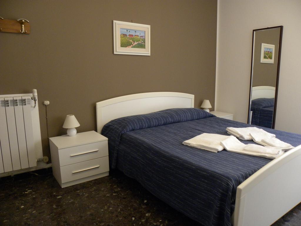 Albergo La Neigra Σέστρι Λεβάντε Εξωτερικό φωτογραφία